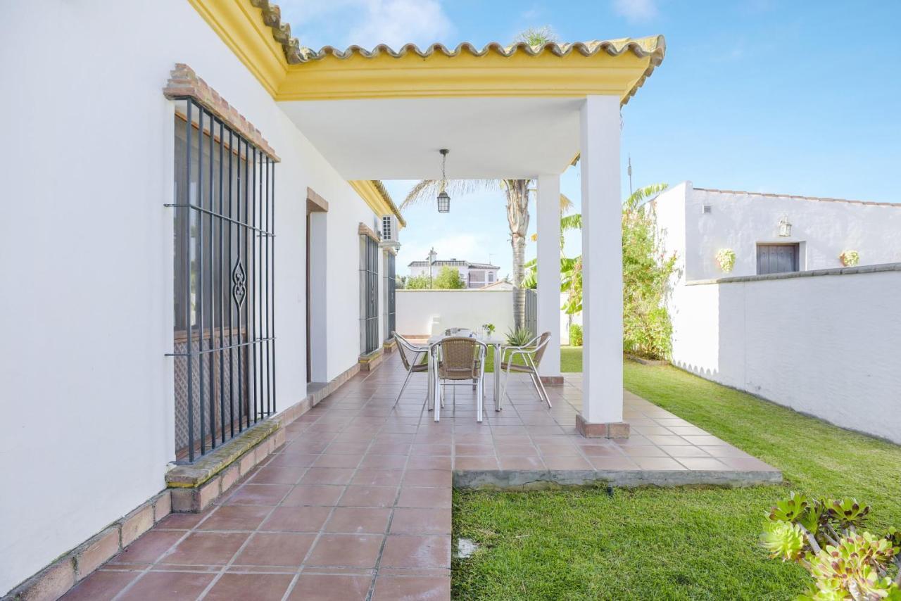 Casa Villanueva 4 - Solo Familias コニル・デ・ラ・フロンテラ エクステリア 写真